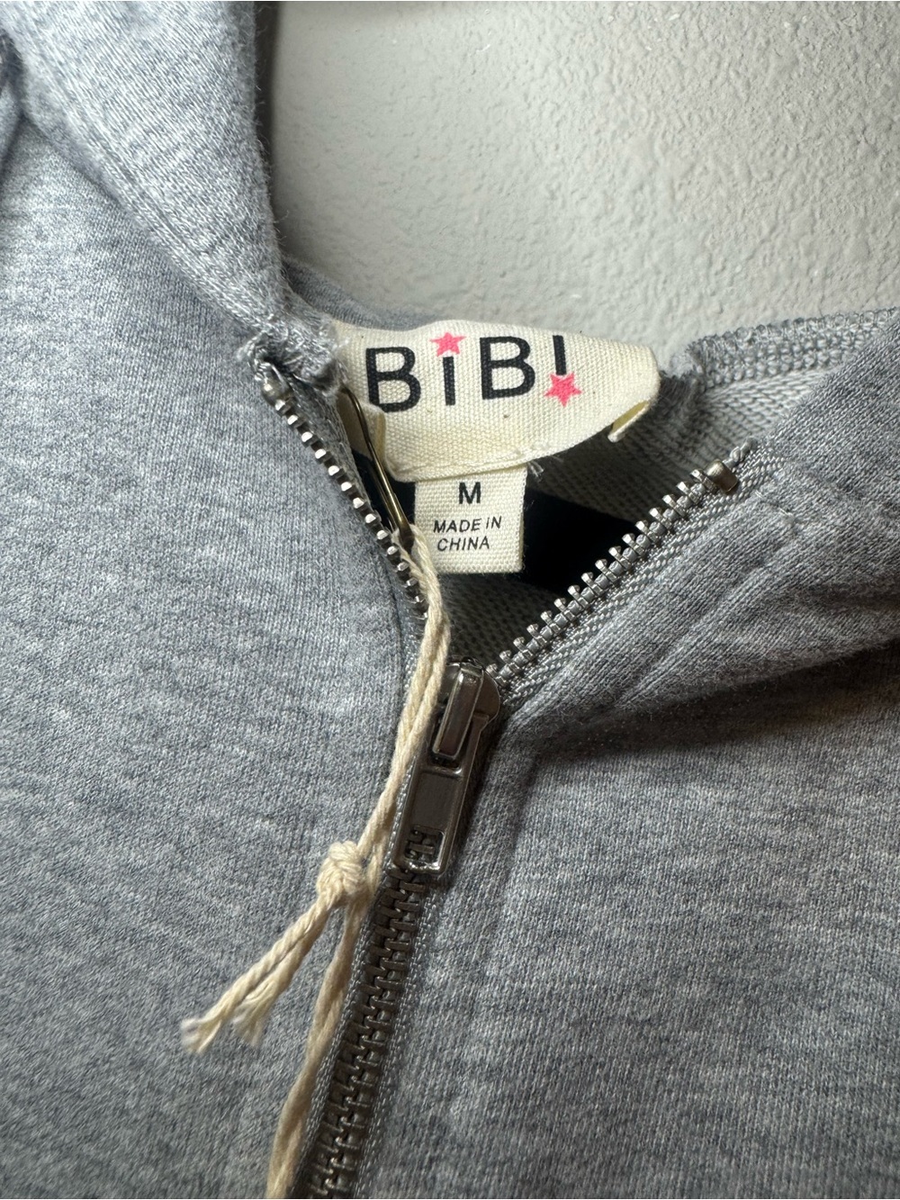 Bibi Gray Hooded Zip Romper with Drawstring Waist NWT - Picture 4 of 6